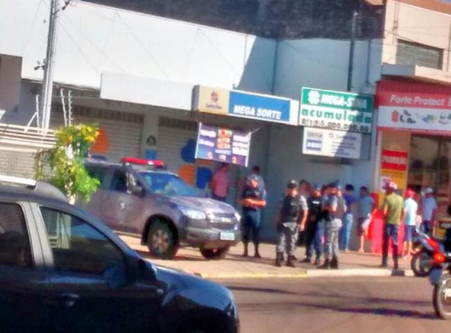 AGORA: bandidos assaltam lotérica em Campo Grande