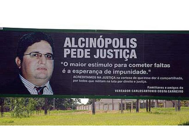 Juiz inocenta ex-prefeito da morte do vereador Carlos Antônio