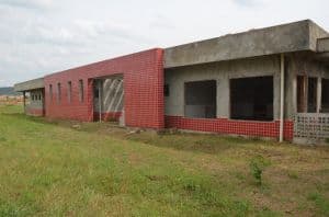 Figueirão: Pressão dos vereadores de oposição faz prefeito retomar obras da Creche