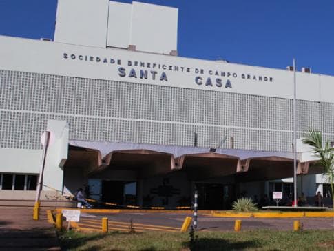 Médico morre com tiro no peito