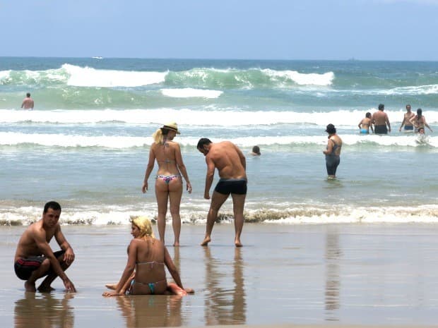 4 pessoas morreram afogadas no litoral de SP ontem