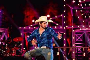 Cantor sertanejo sofre acidente próximo a Sidrolândia