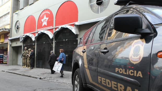 Ex-ministro Paulo Bernardo foi preso pela PF