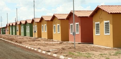 100 casas populares a R$ 80,00 por mês em Paraíso das Águas