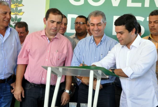 Beto Pereira parabeniza Rosalin por recursos viabilizados para obras em Figueirão