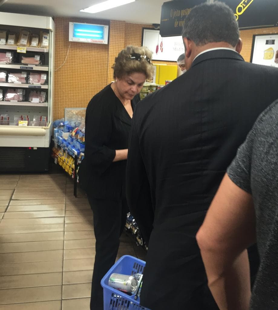 Dilma foi ao supermercado na terça-feira em Ipanema