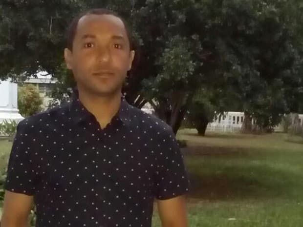 Padre é morto a facadas