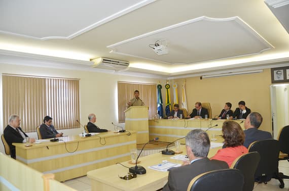 Câmara de Vereadores vai devolver R$ 100 mil do duodécimo à Prefeitura