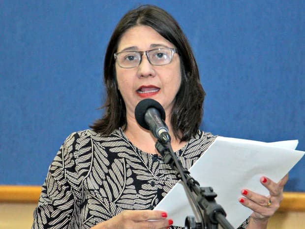Luiza Ribeiro pede demissão por se sentir desconfortável no cargo