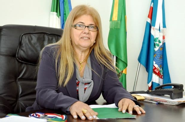 Tribunal volta prefeita cassada ao cargo em Fátima do Sul