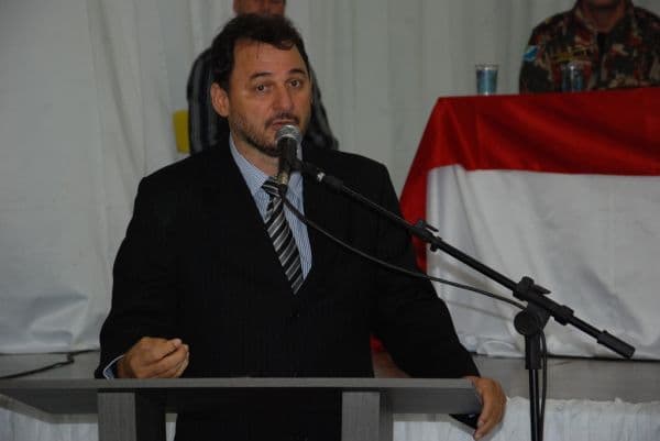 Nome do prefeito de Costa Rica aparece em pesquisas em outros municípios