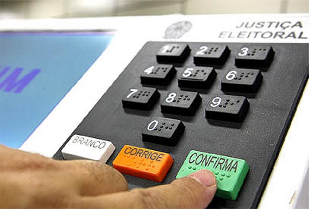 Policia Federal investiga para desvendar fraudes em urnas eletrônicas