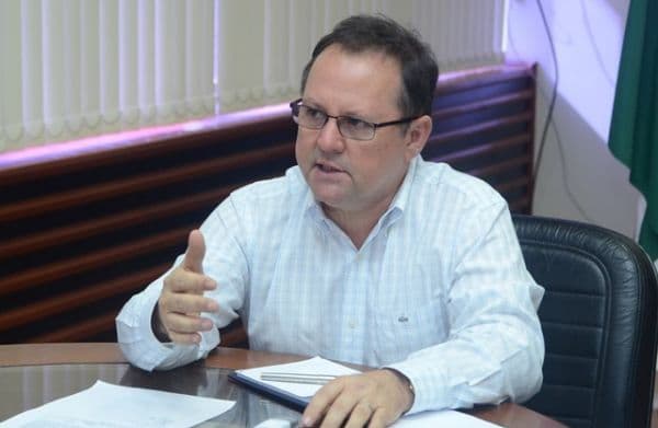 Prefeito de PMDB deixa o partido por ter vergonha das acusações contra Temer