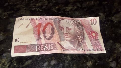 Urgente!!! Dinheiro falso “corre na cidade”