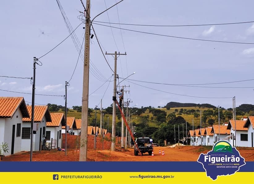 Figueirão: Empresa contratada faz instalação de iluminação no Residencial Figueira II