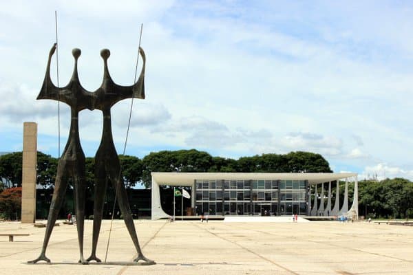 Ministro do STF cancela pagamentos de “penduricalhos” de Promotores de Justiça de Minas Gerais