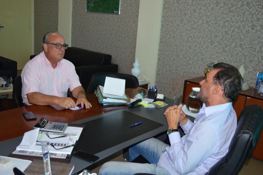 Vereador Maia visitou o prefeito e planeja mudar fachada da Câmara