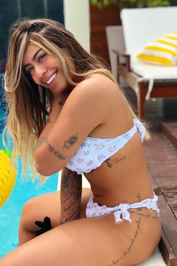 Mulher: Irmã de Neymar tira o fôlego dos héteros