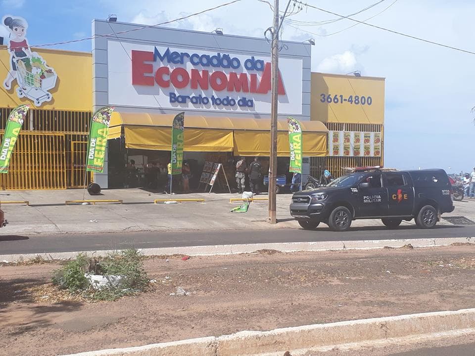 Agora: Bandidos assaltam supermercado e matam uma pessoa