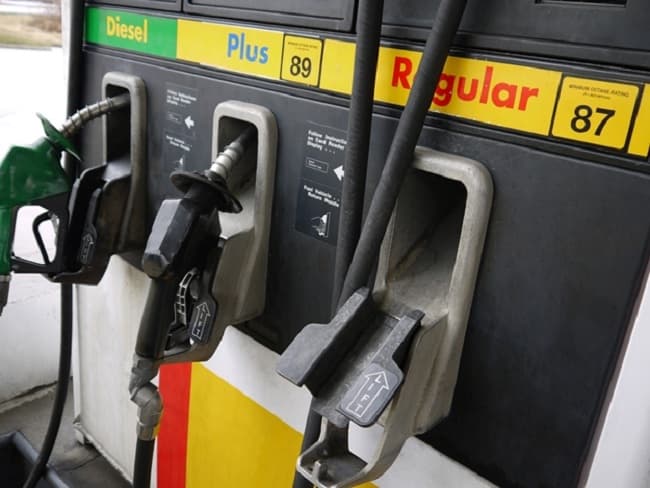 Costa Rica poderá ter combustível amanhã. Transporte escolar está parado