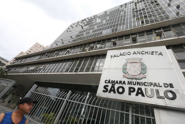 Salário de encanador da Câmara de São Paulo passa de R$ 15 mil reais