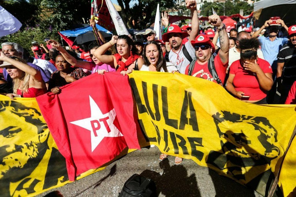 Desembargador de Porto Alegre concede liberdade a Lula. Presidente do TRF4 mantém o ex-presidente preso