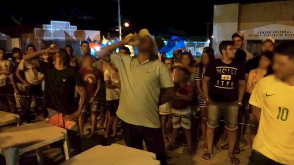 Prefeitura promove competição de ingestão de cachaça