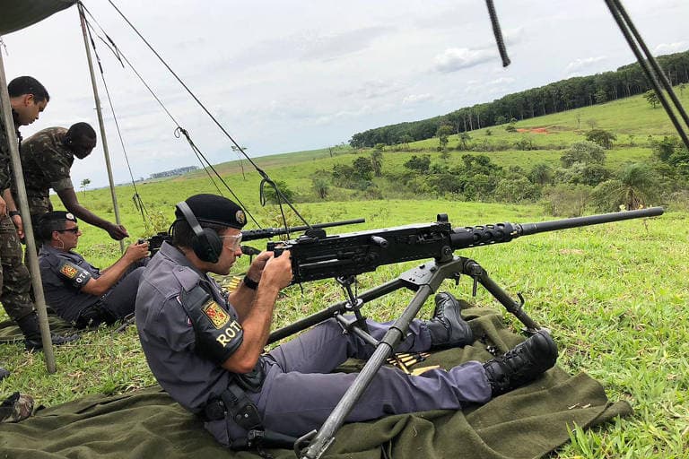 Policia do Estado de SP faz treinamento de guerra para enfrentar o PCC