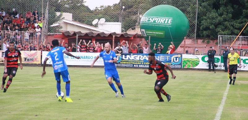 Governo do Estado vai dar apoio financeiro aos times de futebol