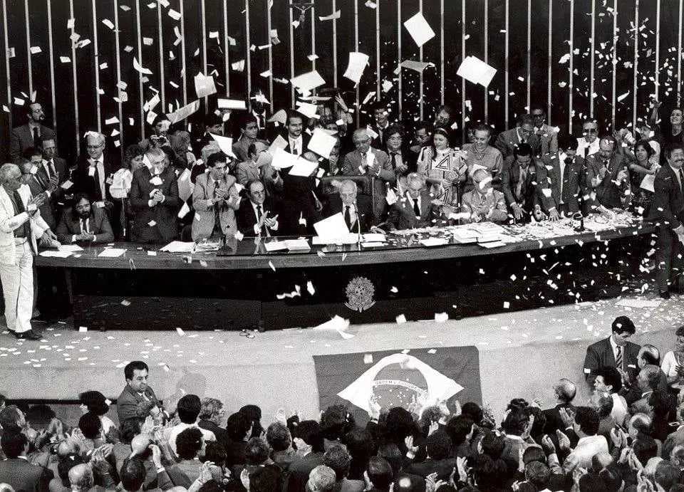 Extremistas tramam invadir o Congresso Nacional, depois de frustrar em paralisação em frente aos quartéis