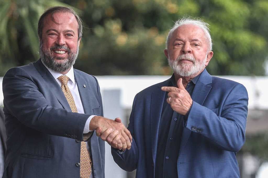 Lula quer mudar política de preços da Petrobrás