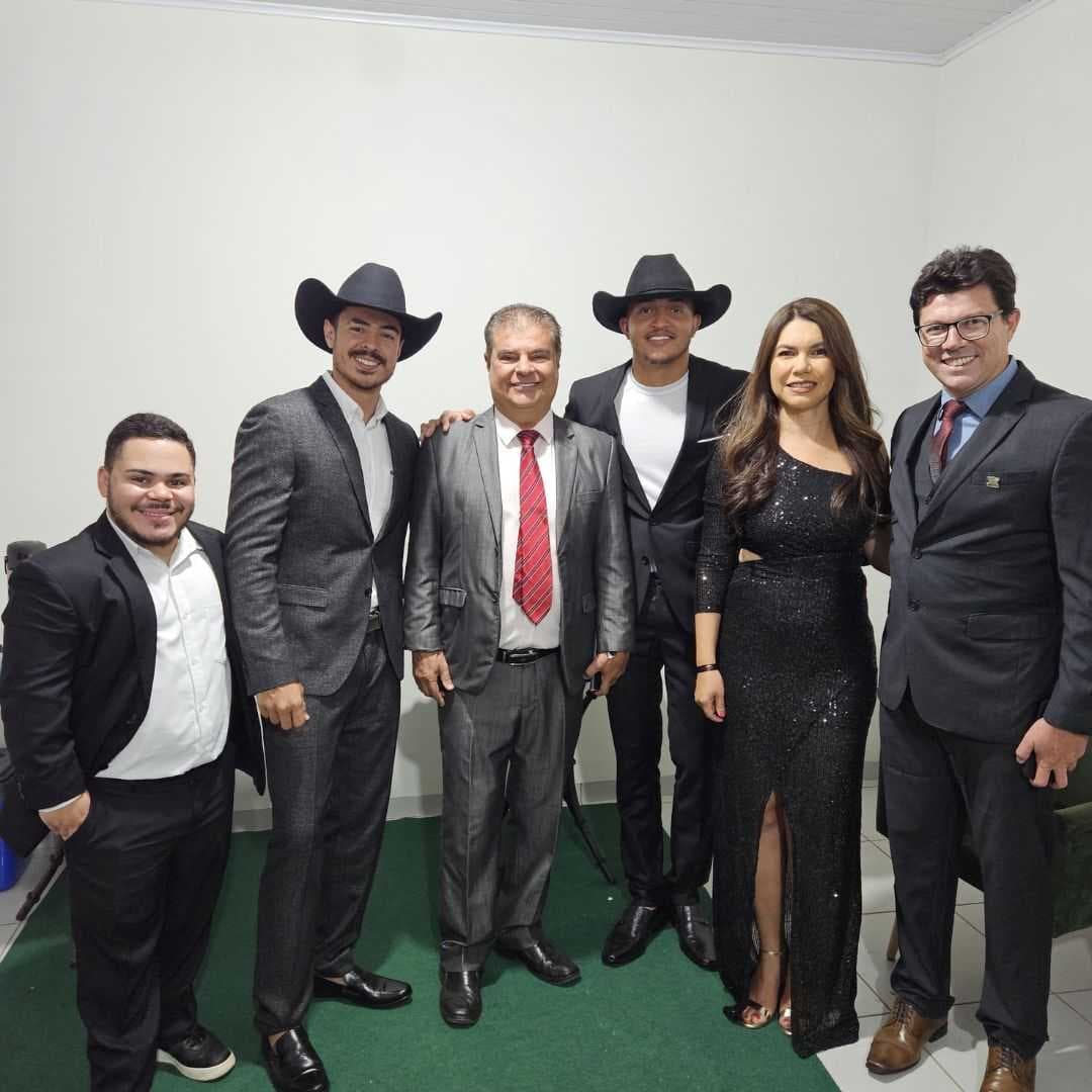 Nelsinho Trad participa de evento em Costa Rica e joga futebol com amigos