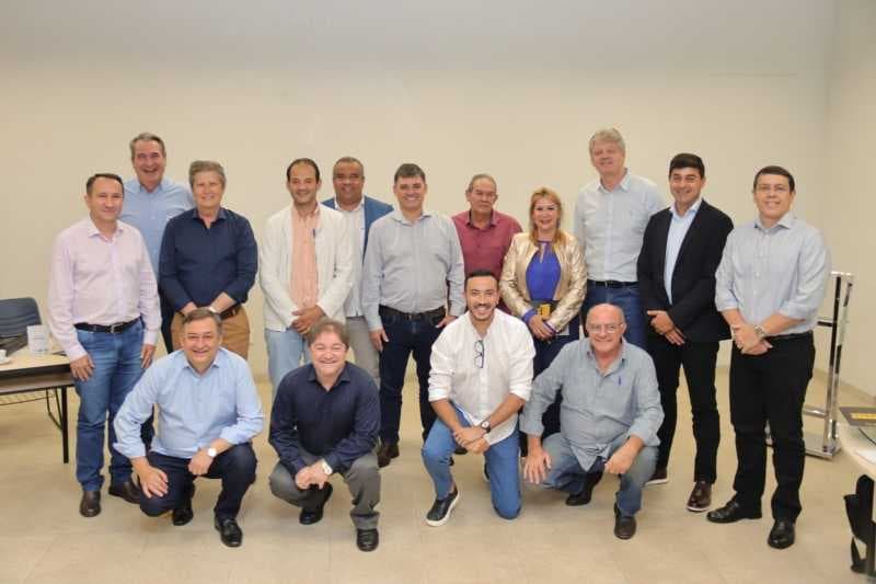 Prefeito Xixi esteve presente na reunião do Cointa, na cidade de Coxim